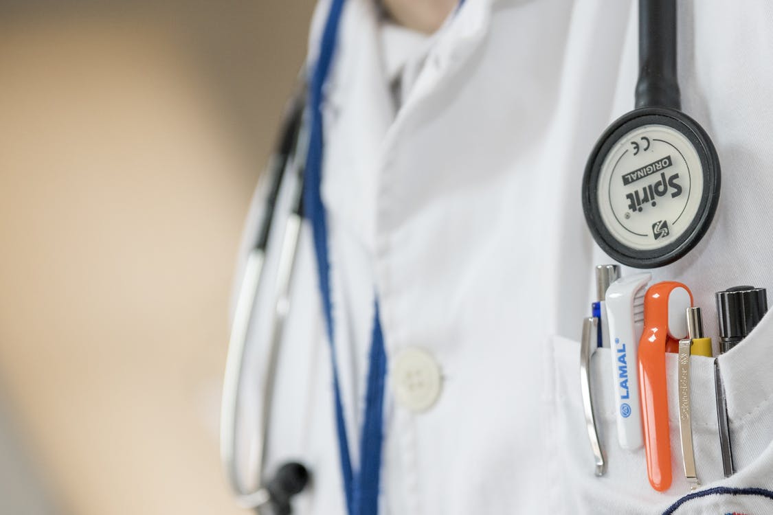 Concurso SES DF oferece 270 vagas para médicos